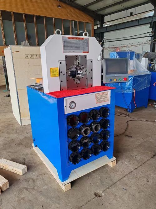 Ultimi blog aziendali su il nostro nuovo prodotto con la domanda del cliente sta arrivando - 2 pollici CNC / touchscreen tubo di crimping macchina