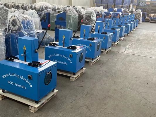 Un buon prezzo. Taglierina elettrica del tubo flessibile e macchina di raschiamento con la lama di gomma per uso professionale in linea