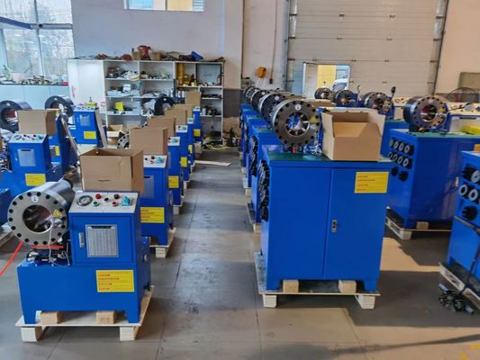 Un buon prezzo. 860*640*1300 mm Macchina elettrica per il crimping del tubo di gomma facile da usare in linea