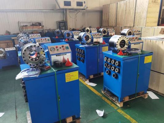 Un buon prezzo. Opzioni di tensione per la macchina per la frenatura del tubo di gomma versatile 220v/240v/380v/415v in linea