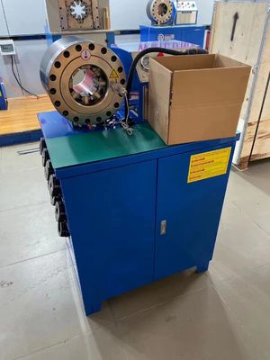 L'industria della gomma ha una macchina per il crimping dei tubi S rinomata per il sistema ad alta pressione 31.5mpa