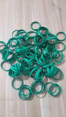 Formaggio a compressione di anelli WF con resistenza alla rottura da 16-30 N/mm con materiale FKM