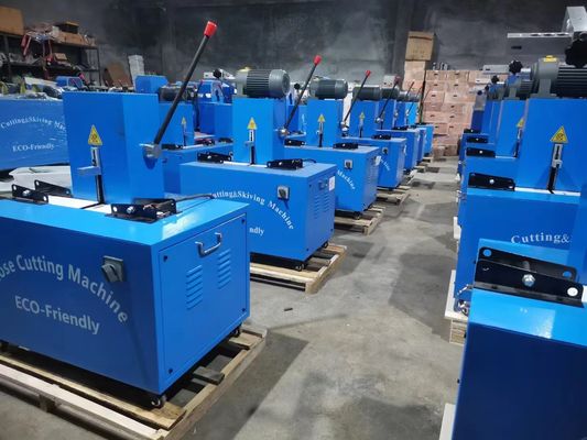 Un buon prezzo. Macchina per il taglio di tubi pesanti con peso di 128 kg e dimensioni di 850*600*1200 mm in linea