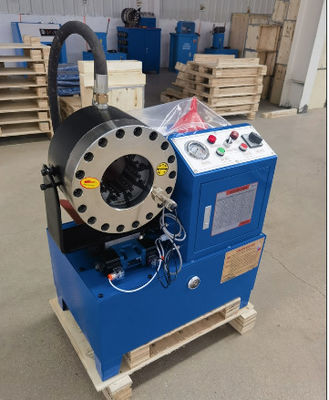 1-90 mm Distanza di arrotondamento Macchina di arrotondamento di tubi idraulici in acciaio con dimensioni di 950 * 750 * 1050 mm e con 2 supporti a strisce libere
