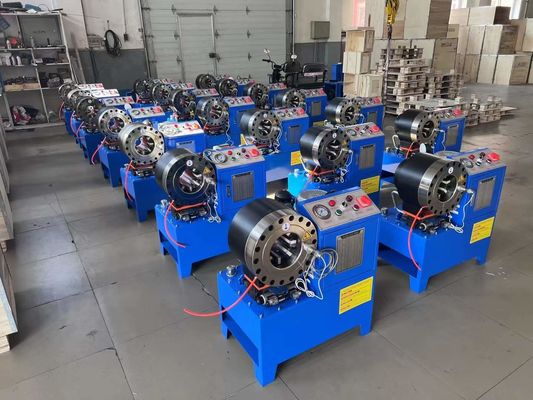 Versatile DX68 Pompe Crimping Machine Con 10 Set Di Die Raggiungere Perfetta Adatta CE Certificazione e dimensione è 730 * 480 * 740