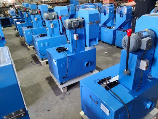 Un buon prezzo. 850*600*1200mm Macchina per il taglio di tubi di gomma per programmi di formazione di supporto e servizi in linea