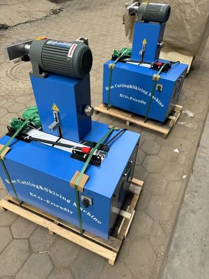 Macchina per il taglio di tubi di gomma senza polvere e macchina per lo scivaggio con 4 strati e controllo avanzato dei pulsanti 2 pollici 6-51 mm Blu