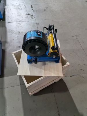 1 pollice durevole macchina manuale per il crimping del tubo / Crimping del tubo che produce una pressione massima di 35Mpa soddisfazione con 7 die