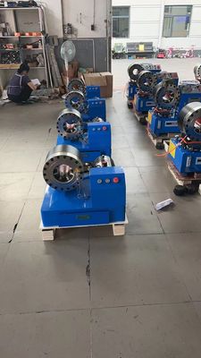 Sud Africa 2 pollici 10 strisce 1-4 strato tubo idraulico Crimping Machine / tubo Crimping Machine alta pressione 6-51mm