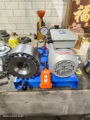 Un buon prezzo. Crimpacavi idraulica elettrica 220V con potenza di 2,2KW e 1 anno di garanzia per una costruzione in acciaio resistente in linea