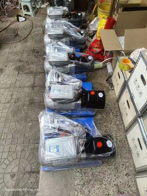 Un buon prezzo. 220V 7 Dies Hydraulic Hose Crimping Machine con potenza di 2,2KW per tubi da 6 a 25 mm in linea