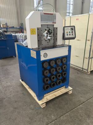 Un buon prezzo. 3 pollici idraulica tubo di crimping macchina con 110V/220V/380V/415V tensione e 1 anno di garanzia in blu / bianco o colore personalizzato in linea