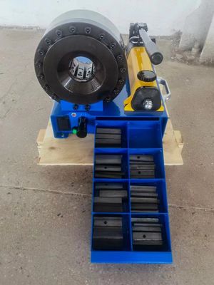 Un buon prezzo. 1/4 all'azionamento idraulico manuale di piegatura della batteria del piegatore 24v del tubo flessibile 12v della macchina del tubo flessibile manuale a 2 pollici in linea