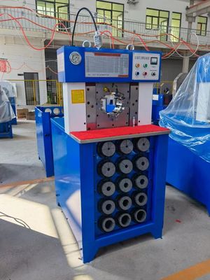 Un buon prezzo. 6-76 mm 2 pollici macchina per perforare tubi AC auto in linea