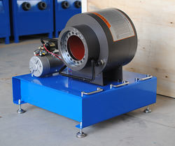 Un buon prezzo. piegatore del tubo flessibile di 4l 12V a 1/4 pollici al piegatore idraulico portatile a 2 pollici in linea