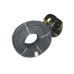 Un buon prezzo. Tubo di gomma flessibile idraulico triplo del tubo di gomma idraulico industriale di Sae100 6mm in linea