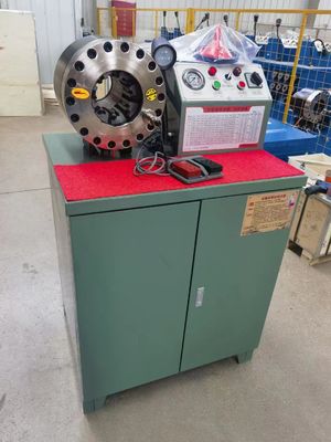 Un buon prezzo. 6 - motore di piegatura di potere della macchina 3KW del tubo flessibile idraulico 51BY di 51mm grande in linea