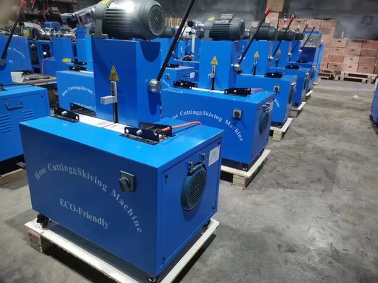 Un buon prezzo. Macchina elettrica per il taglio di tubi a controllo pulsante per tagli lisci e precisi in linea