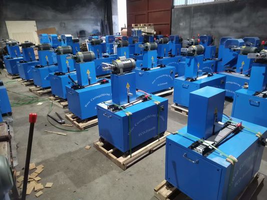 Un buon prezzo. Motore di taglio a 2850 giri al minuto Macchina di taglio del tubo di gomma per prestazioni durature in linea