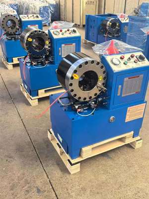 Crimpatrice mobile DX68 con forza di crimpaggio di 600T e efficienza di 200 pezzi all'ora