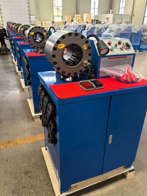 Forza di crimpatura da 2 pollici 600T Colore blu La dimensione di crimpatura raggiunge 2,5 pollici con strumenti per stampi a cambio rapido Macchina per piegare tubi in gomma con gamma di 6-51 mm e 10 matrici intercambiabili