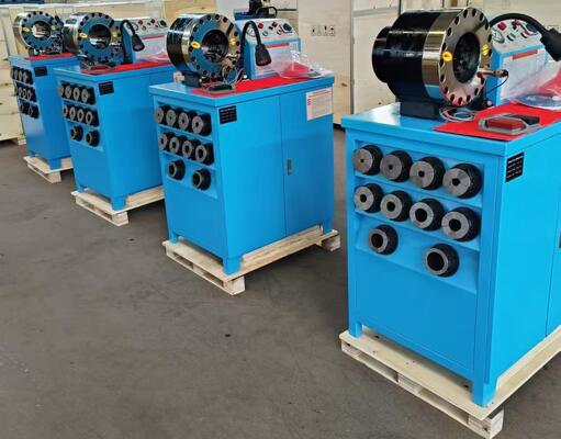 Un buon prezzo. Macchina per piegare tubi in gomma con forza di piegatura modello 600T più alto da 2 pollici con gamma di 6-51 mm e 10 matrici intercambiabili per piegatrice per tubi idraulici in linea