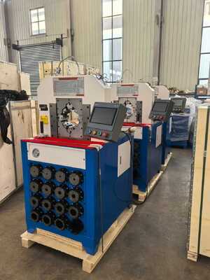 Un buon prezzo. 3 pollici idraulica tubo di crimping Machine con sistema di controllo PLC 6-76mm Crimping Range e 15 reciprocamente in linea